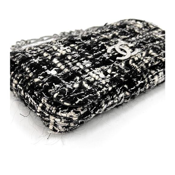 CHANEL Black Tweed Seasonal Bag A-A26779 - Picture 10 of 11